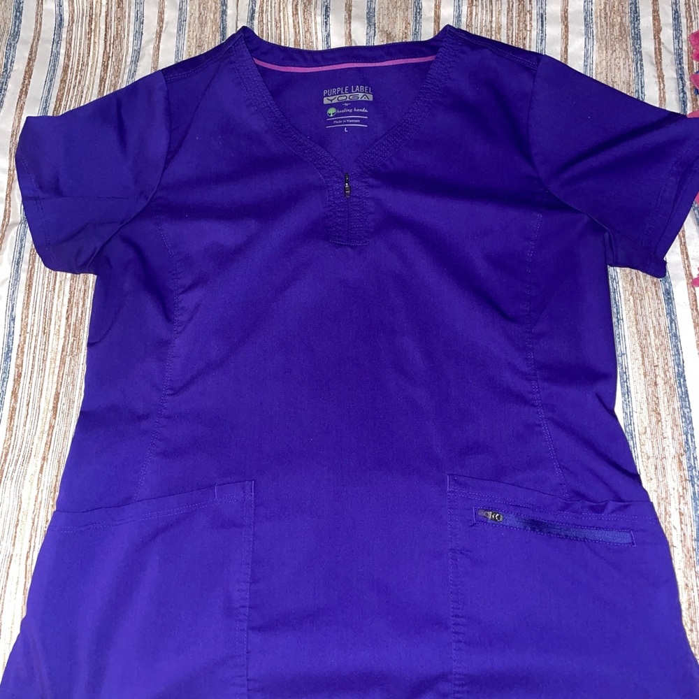 Scrub top